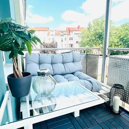 Zentrales Apartment: Modernisiert Mit Wlan, Smart-tv Und Balkon Erfurt